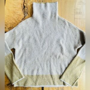 Calvin Klein Women's Ribbed Super Soft Turtleneck Sweater